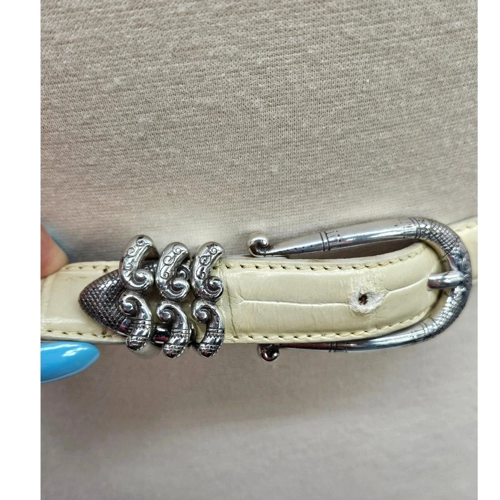 Brighton Cream Croc Embossed Leather Skinny Belt Silver Hardware 32 B10402